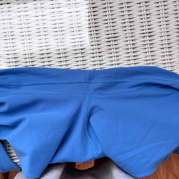 Lululemon Align High-Rise Pant 25"
Blue Nile - Picture 6 of 7